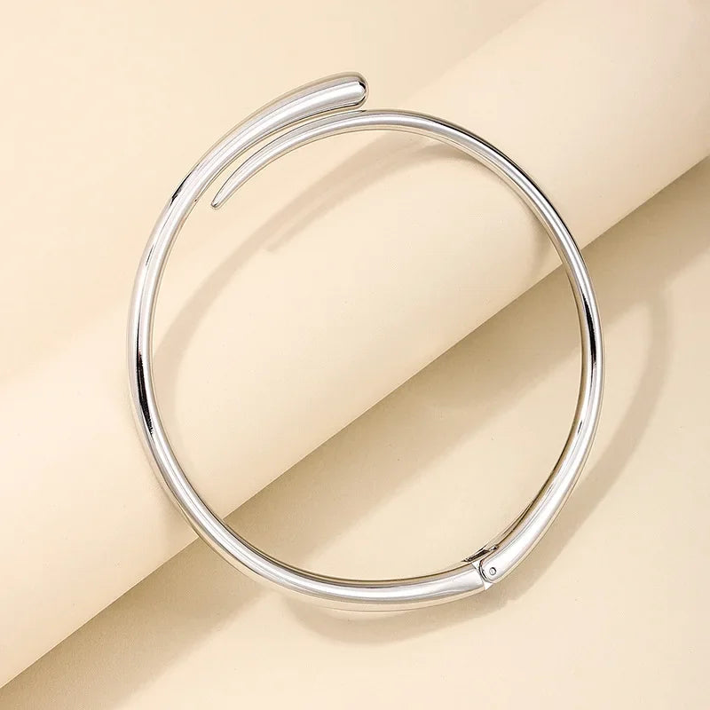 Wholesale heavy metal cold wind punk hip-hop street photographer lady collar necklace